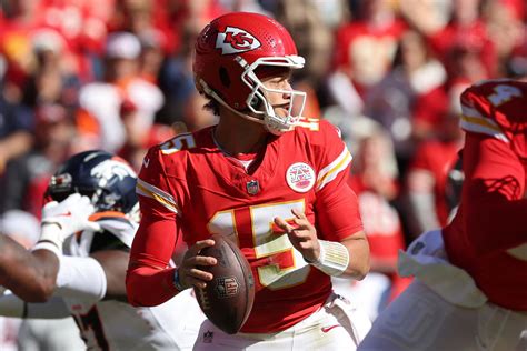 NFL playoff picture: Chiefs lead AFC, Lions lead NFC postseason 